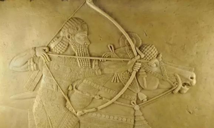 Triangular horn bow - Egyptian Assyrian bow